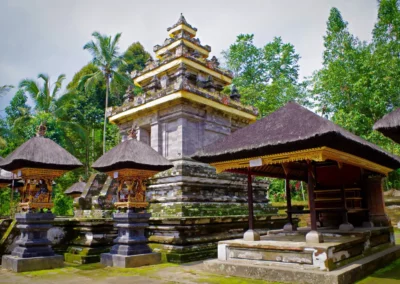 Le Temple de Mengening