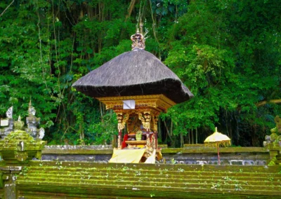 Le Temple de Mengening