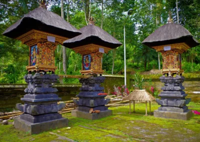 Le Temple de Mengening