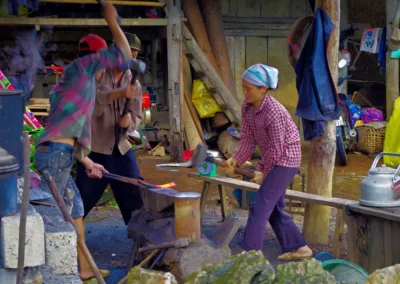 Village des forgerons à Ban Pac Rang